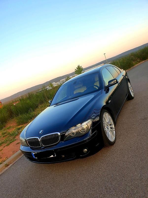Schwarz Gebraucht 2007 BMW 745 Shadowline Limousine | 9.900 € - Bild 1/4