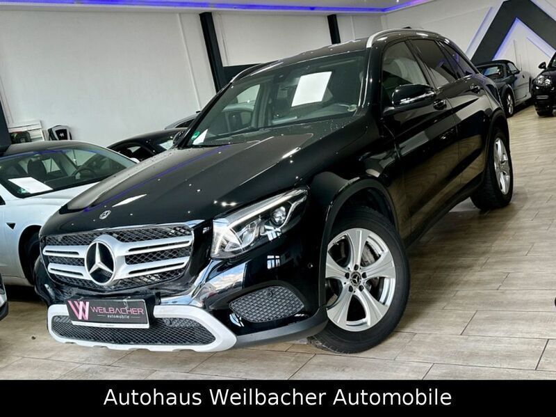 Schwarz Gebraucht 2018 Mercedes GLC250 SUV | 23.990 € (Guter Preis) - Bild 1/4