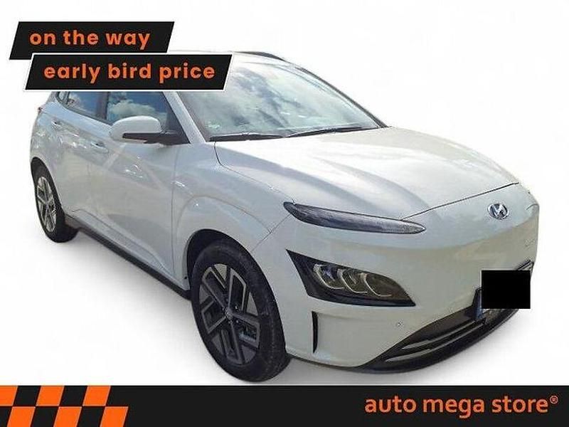 Gebraucht Hyundai Kona Trend 100 kW (136 PS) 2023 Weiß SUV