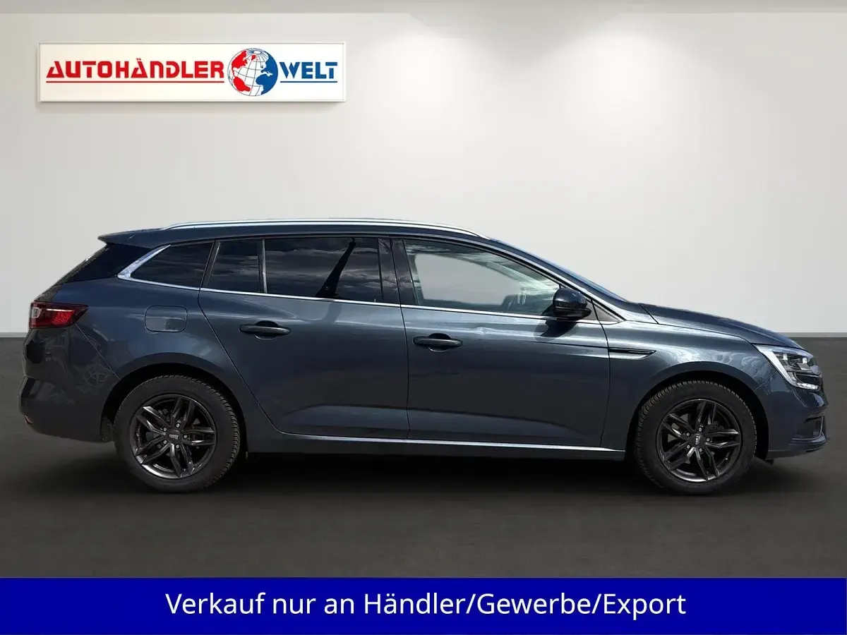 Gebraucht Renault Mégane GrandTour 101 PS (74 kW) 2017 Grau Kombi