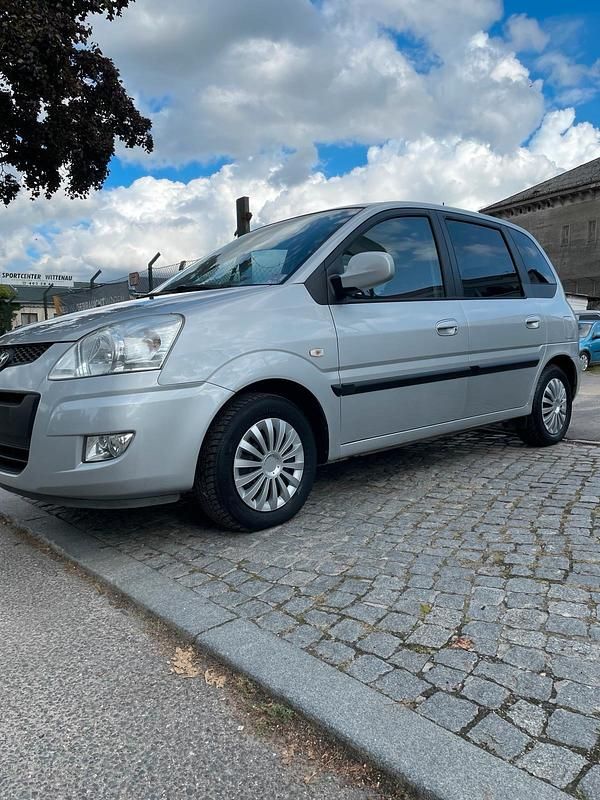 Silber Gebraucht 2008 Hyundai Matrix Van / Kleinbus | 3.199 € (Teuer) - Bild 1/4