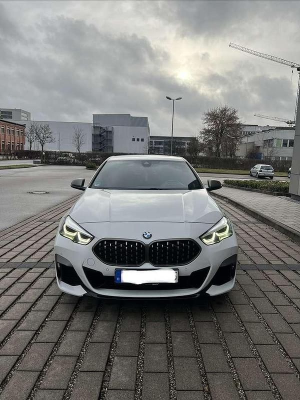 Weiß Gebraucht 2020 BMW M235 M Sport Coupé | 26.000 € (Fairer Preis) - Bild 1/4