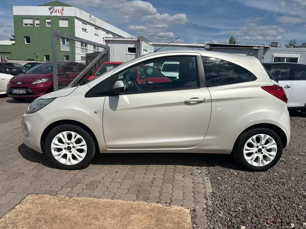 Gebraucht Ford Ka Titanium 69 PS (50 kW) 2009 Weiß Kleinwagen