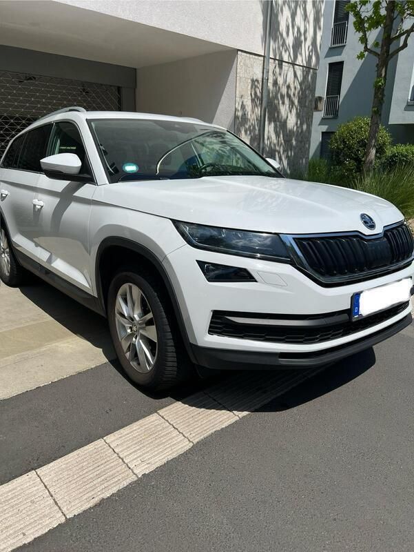 Weiß Gebraucht 2017 Skoda Kodiaq Style SUV | 23.500 € - Bild 1/4