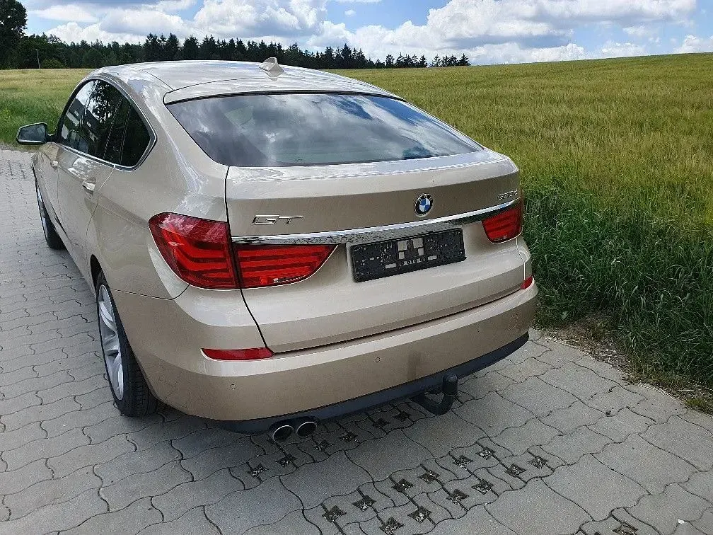 Gebraucht BMW 530 245 PS (180 kW) 2010 Beige Limousine