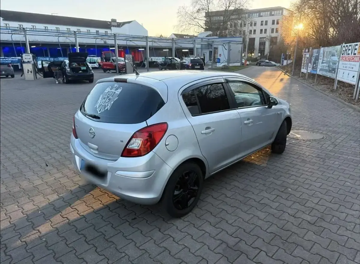 Usata Opel Corsa 86 CV (63 kW) 2012 Grigio Utilitaria