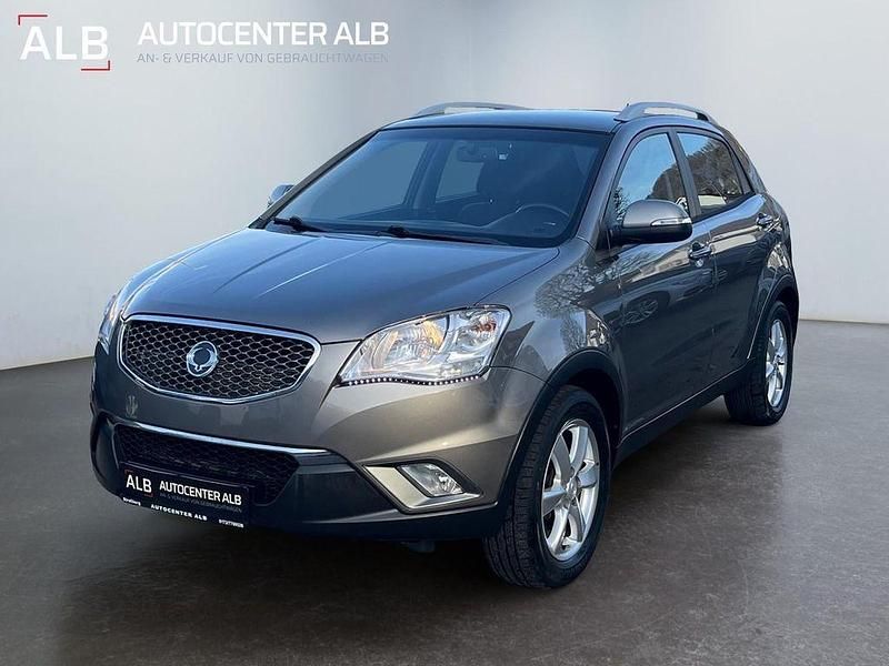 Grau Gebraucht 2012 Ssangyong (KGM) Korando Crystal SUV | 7.490 € (Teuer) - Bild 1/4