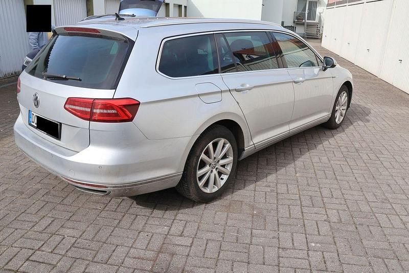 Gebraucht VW Passat Highline 190 PS (139 kW) 2018 Silber Kombi
