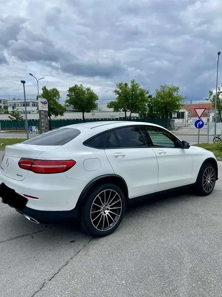 Gebraucht Mercedes GLC250 204 PS (150 kW) 2018 Weiß SUV