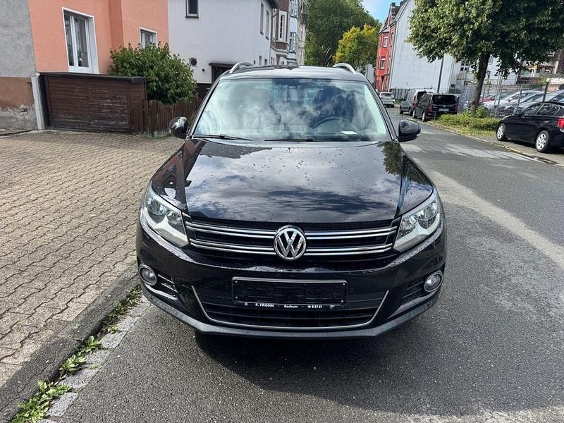 Schwarz Gebraucht 2014 VW Tiguan SUV | 11.199 € (Guter Preis) - Bild 1/4