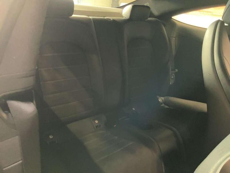 Gebraucht Mercedes C180 156 PS (114 kW) 2015 Weiß Coupé