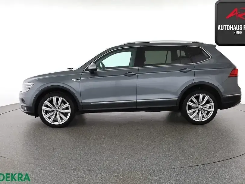 Gebraucht VW Tiguan Allspace Highline 239 PS (175 kW) 2019 Platinum grey SUV
