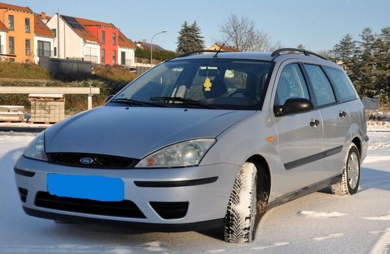 Silber Gebraucht 2003 Ford Focus Kombi | 2.500 € (Teuer) - Bild 1/4