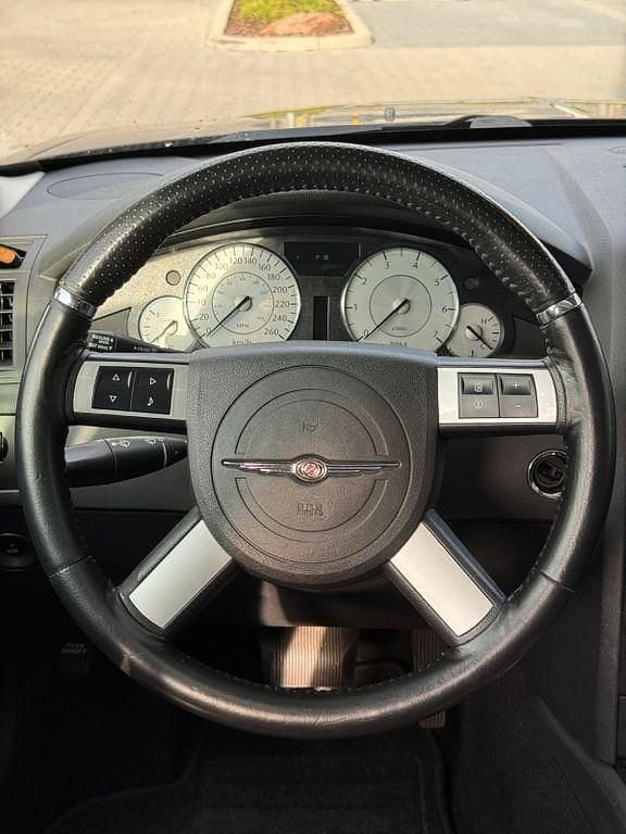 Second-hand Chrysler 300C 218 CP (160 kW) 2009 Negru Berlinǎ