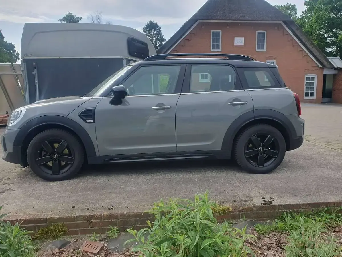 Gebraucht Mini Cooper Countryman Essential 136 PS (100 kW) 2021 Grau SUV