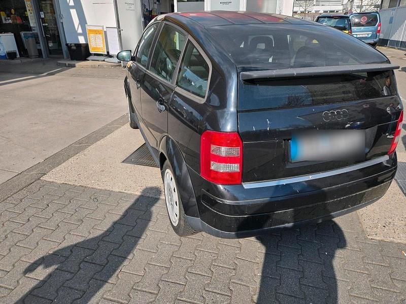 Gebraucht Audi A2 75 PS (55 kW) 2001 Schwarz Kleinwagen
