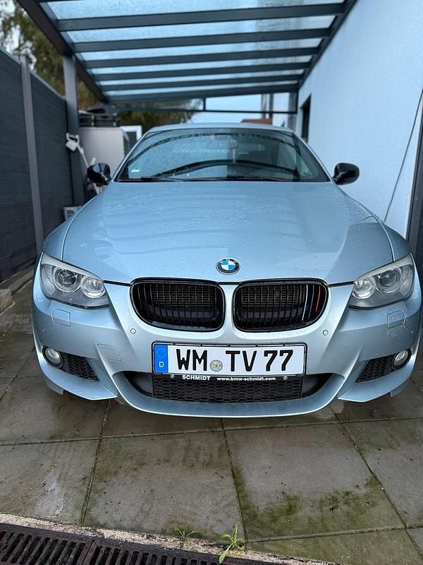 Gebraucht BMW 320 M Sport 184 PS (135 kW) 2011 Grau Coupé