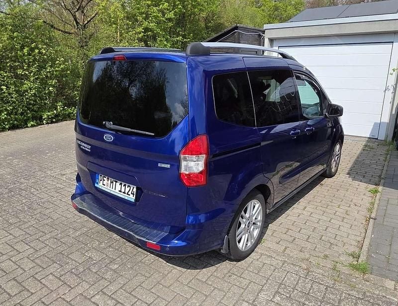 Occasion Ford Tourneo Titanium 101 ch (74 kW) 2017 Bleue Break