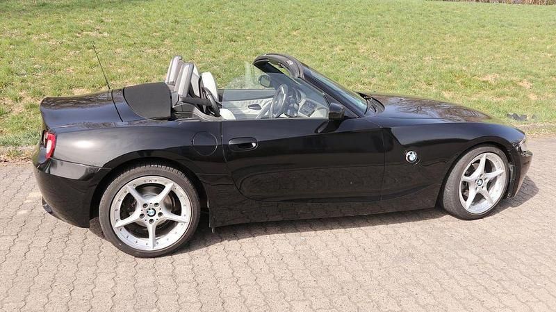 Gebraucht BMW Z4 Performance 170 PS (125 kW) 2005 Schwarz Cabrio