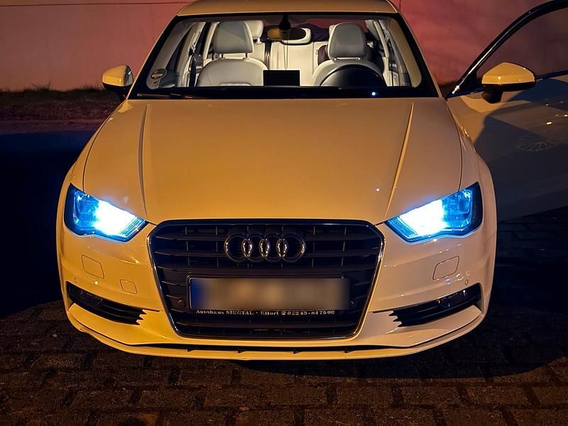 Weiß Gebraucht 2014 Audi A3 Limousine | 8.899 € (Fairer Preis) - Bild 1/4