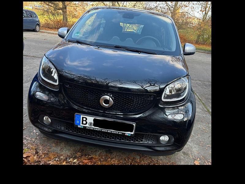 Schwarz Gebraucht 2016 Smart ForFour Passion Kleinwagen | 10.900 € (Fairer Preis) - Bild 1/4