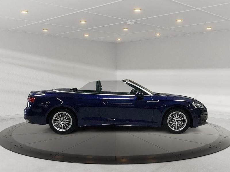 Gebraucht Audi A5 Cabriolet Ambiente 265 PS (194 kW) 2024 Navarrablau metallic Cabrio