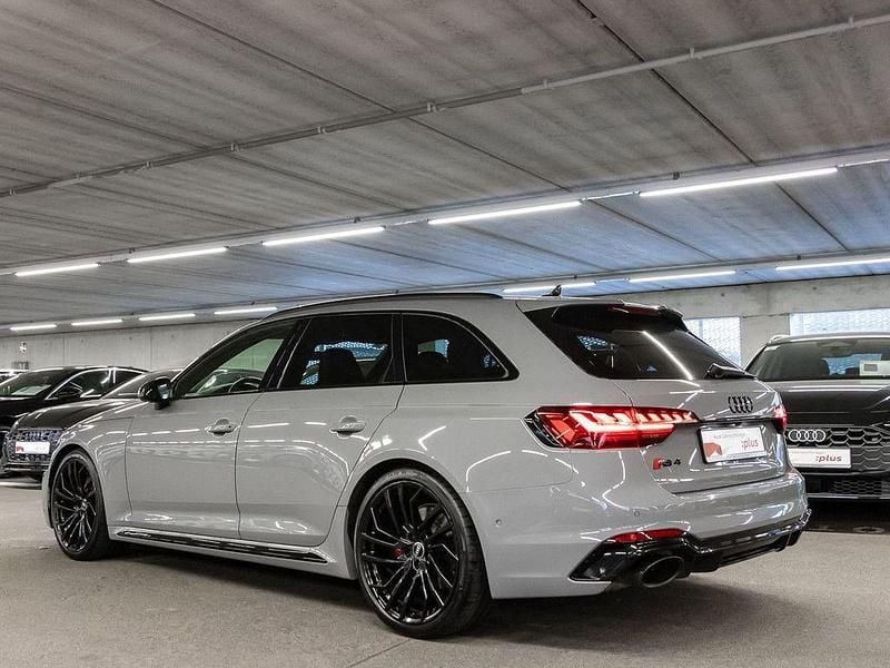 Gebraucht Audi RS4 Ambiente 450 PS (330 kW) 2022 Nardograu Kombi