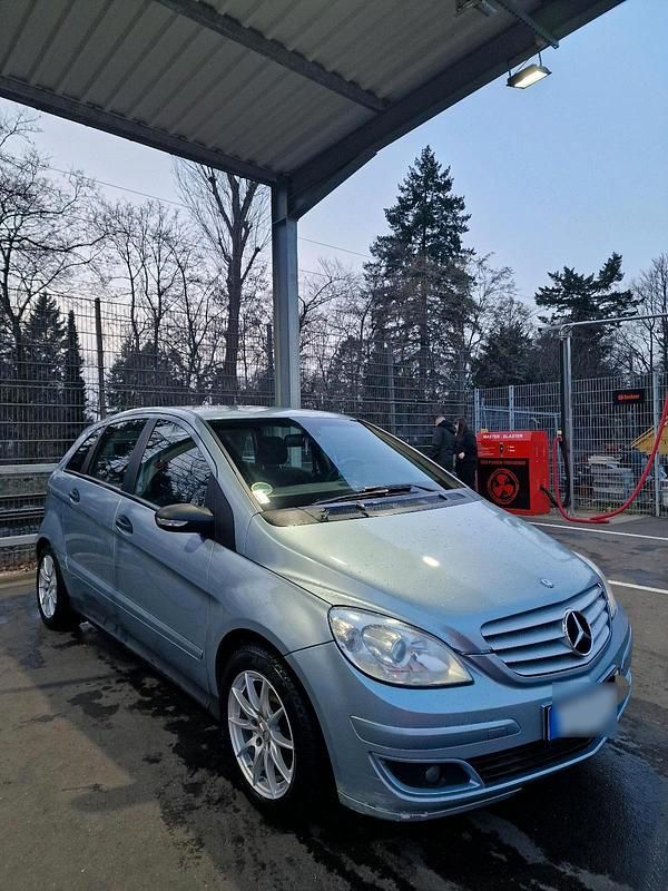 Gebraucht Mercedes B150 95 PS (69 kW) 2006 Blau Van / Kleinbus