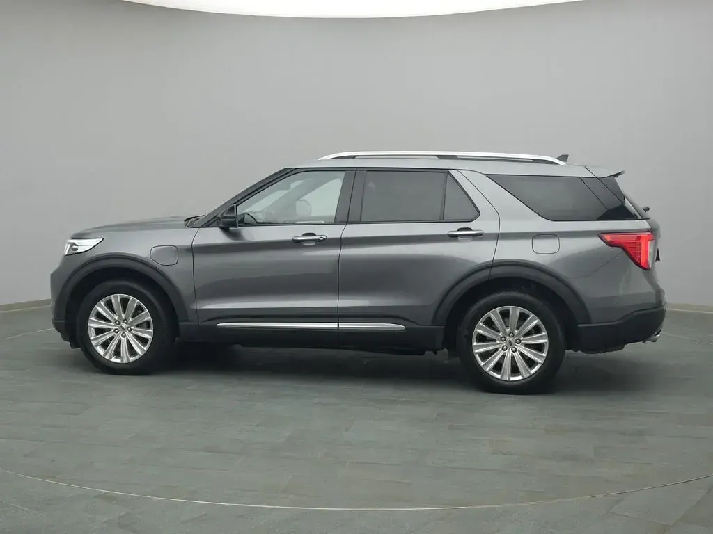 Gebraucht Ford Explorer Platinum 457 PS (336 kW) 2023 Carbonized gray SUV