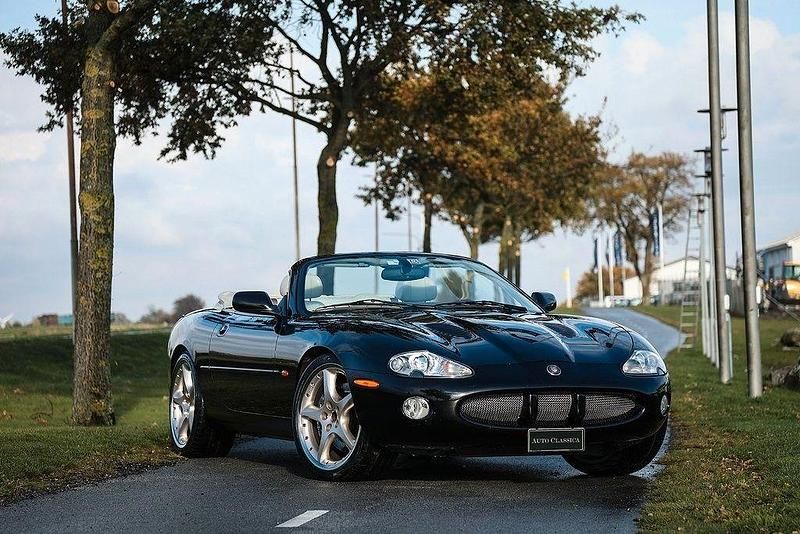 Gebraucht Jaguar XKR S 363 PS (266 kW) 2001 Schwarz Cabrio