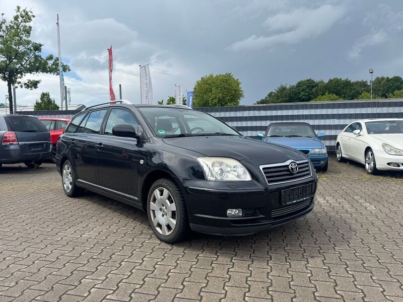 Schwarz Gebraucht 2003 Toyota Avensis Sol Kombi | 2.200 € (Guter Preis) - Bild 1/4