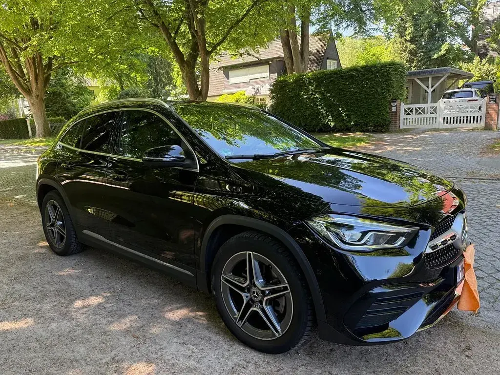 Gebraucht Mercedes GLA250 AMG line 224 PS (164 kW) 2021 Schwarz SUV