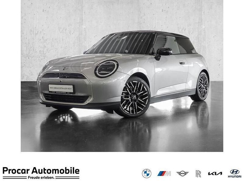 Silber Gebraucht 2024 Mini Cooper Favoured Kleinwagen | 31.110 € - Bild 1/4