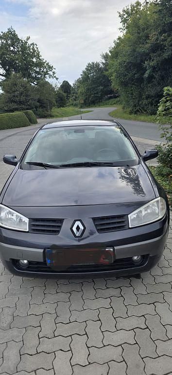 Gebraucht Renault Mégane II Expression 113 PS (83 kW) 2004 Grau Coupé