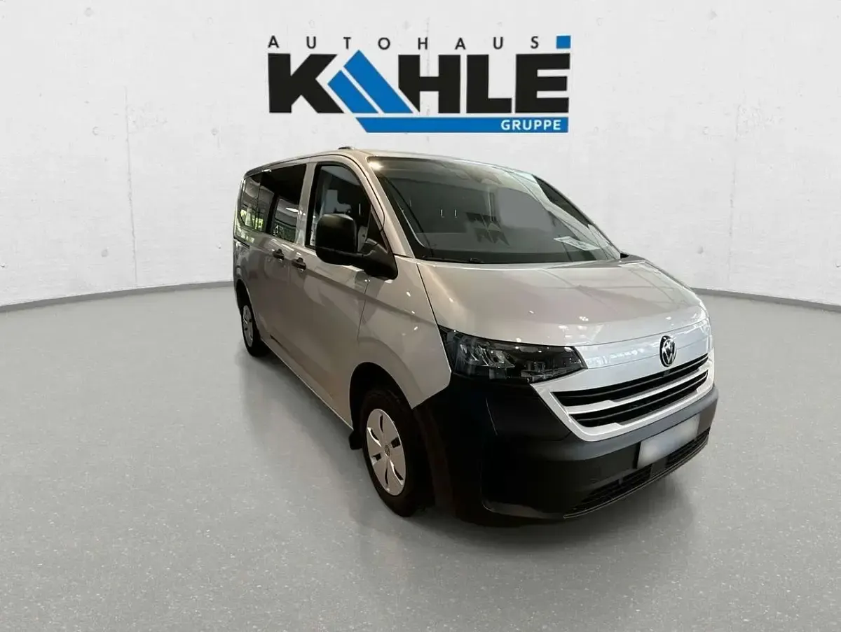 Neu VW Caravelle 100 kW (136 PS) 2025 Grau Van
