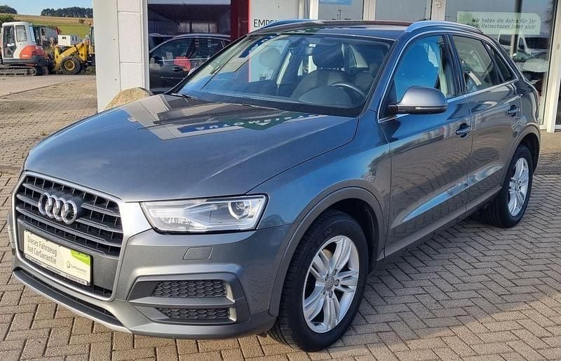 Monsungrau metallic Gebraucht 2018 Audi Q3 Design SUV | 18.790 € (Guter Preis) - Bild 1/4