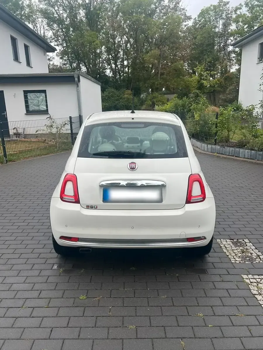 Gebraucht Fiat 500 Lounge 86 PS (63 kW) 2016 Weiß Kleinwagen