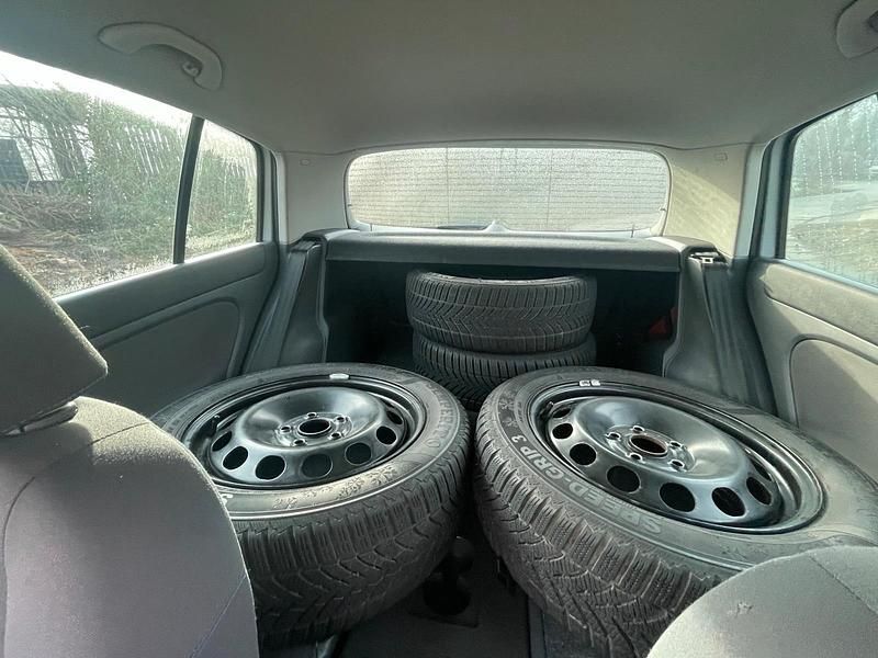 Gebraucht VW Golf V 115 PS (84 kW) 2007 Silber Kleinwagen