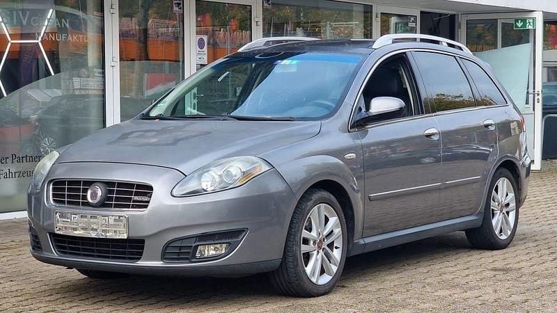 Grau Gebraucht 2008 Fiat Croma Emotion Limousine | 2.499 € (Guter Preis) - Bild 1/4