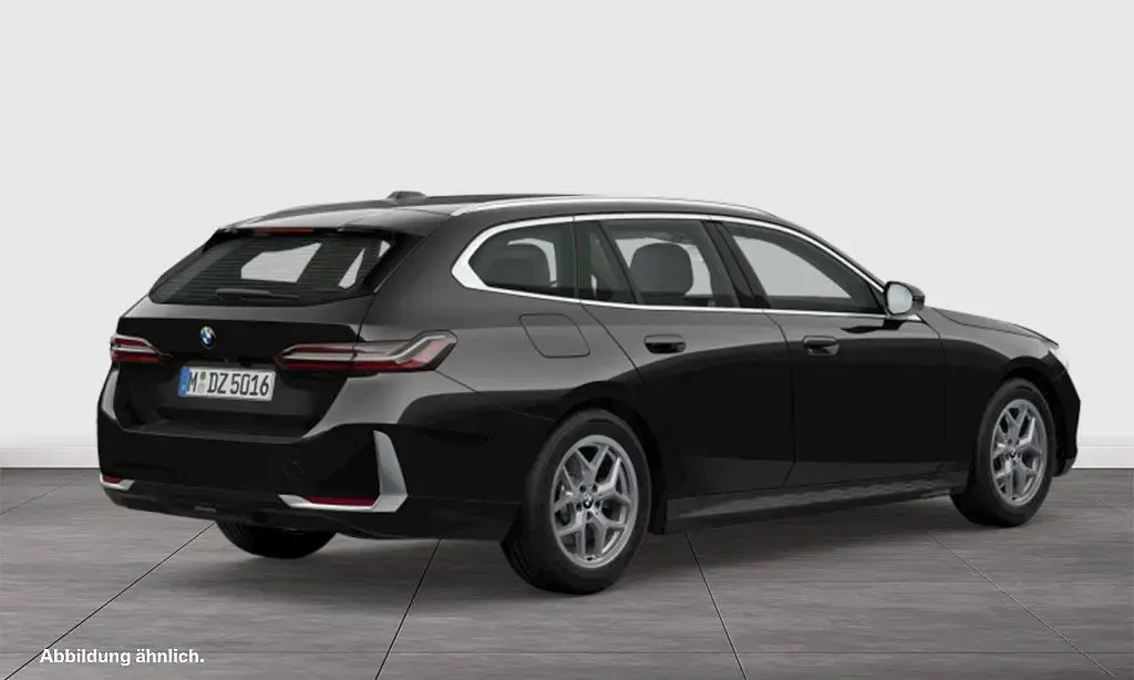 Gebraucht BMW 520 Comfort Edition 197 PS (144 kW) 2024 Schwarz Kombi
