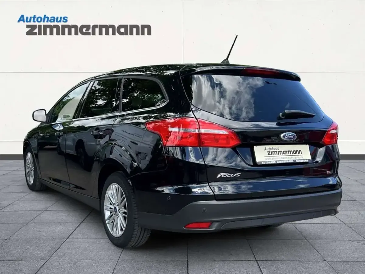 Gebraucht Ford Focus Cool & Connect 125 PS (91 kW) 2018 Iridiumschwarz metallic Kombi