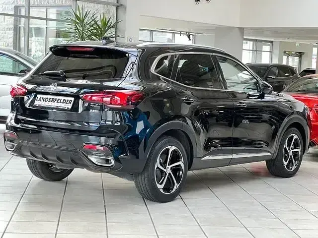 Używany MG HS Luxury 162 KM (119 kW) 2024 Czarny SUV
