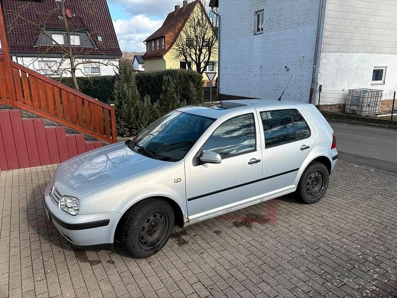 Gebraucht VW Golf IV 75 PS (55 kW) 1998 Grau Kleinwagen