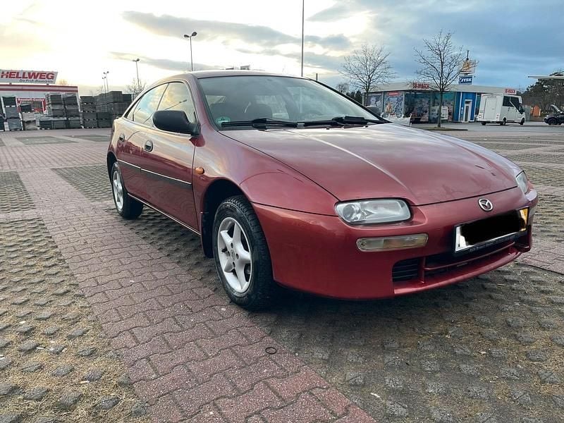 Gebraucht Mazda 323F 88 PS (64 kW) 1998 Rot Limousine