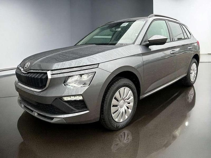 Graphitegrau metallic Neu 2025 Skoda Kamiq Selection SUV | 24.990 € (Guter Preis) - Bild 1/4