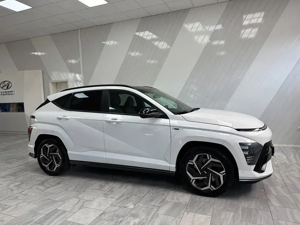 Gebraucht Hyundai Kona N Line 199 PS (146 kW) 2023 Serenity white pearl SUV