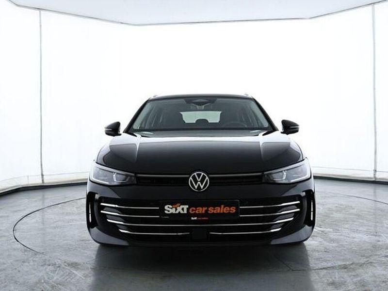 Gebraucht VW Passat Elegance 150 PS (110 kW) 2025 Schwarz Kombi