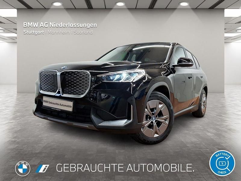 Schwarz Gebraucht 2023 BMW iX1 Performance SUV | 38.980 € (Fairer Preis) - Bild 1/4