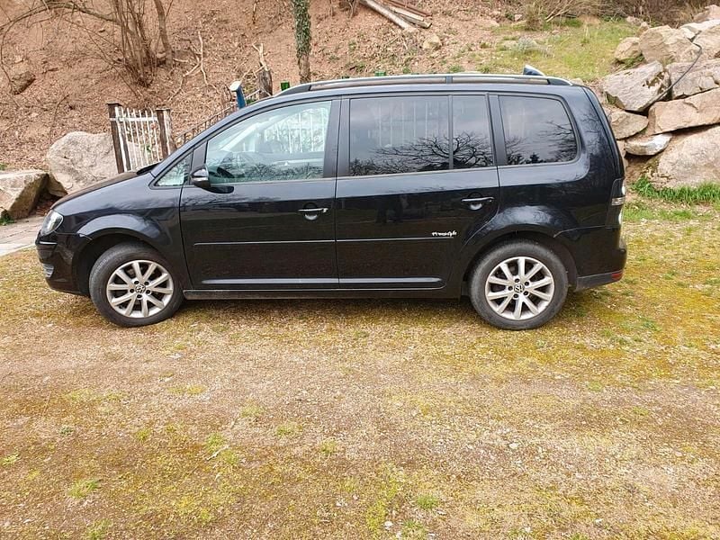 Gebraucht VW Touran 140 PS (102 kW) 2010 Schwarz Van / Kleinbus
