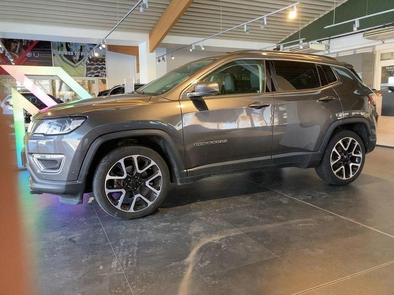 Gebraucht Jeep Compass Limited 150 PS (110 kW) 2020 Grau SUV